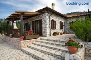 VILLA KOUTSOYPIA STONE HOUSE - Image 2