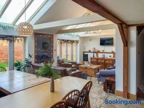 Hobland Barn - Image 3