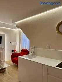 Elena's Suite - Image 5