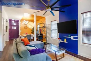 Stylish stay! 8 min to DT Atlanta, 2 min to metro station - Image 4
