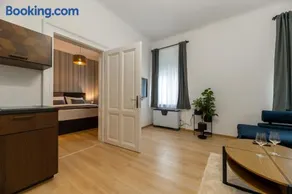 DreamHouse7 - Image 1