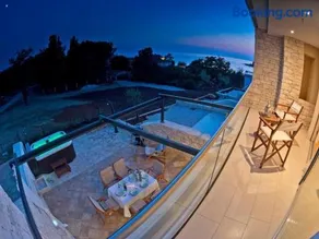 Appartamento totalmente attrezzato con idromassaggio, terrazza e giardino | Vista sul mare | Ammette animali domestici - Image 2