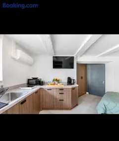 L'Orée , Studio romantique pour couples, Nature, Randonnée, Jura alsacien , Sundgau, Proche salles de Mariages, Route de la Carpe Frite, Route des Vins d'Alsace, Accès Facilité pour Chaises Roulantes, Parking gratuit, Borne de recharge véhicule électrique - Image 3