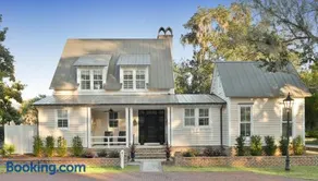 3 Bedroom Wilson Village Home 19 - Image 1