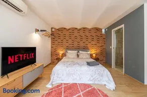 CHARMANT STUDIO RENOVÉ 150m DE MONACO - Image 2