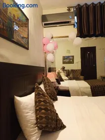 Crosswinds Guest House - Image 3