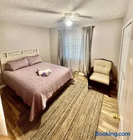 Pinebrook Home Close to Beach - Image 2