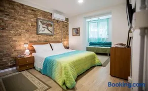 B&B Artistic Tirana - Image 1