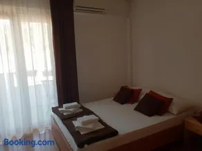 Ana Tudor Apartments - Image 3