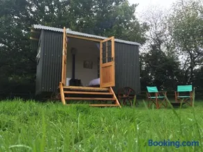 Mollies Hut - Image 2