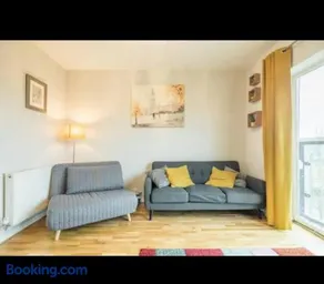 Chique & Modern Style Apartment - Image 2