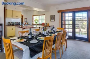 Indigo Vineyard Farmstay - Image 1