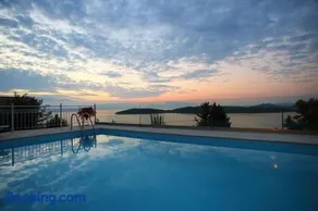 Villa Myrtis - Image 1