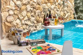 Ilukas & Resort Villas - Image 4
