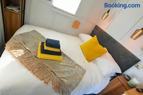Beautiful shepherd’s hut - Image 4
