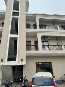 Trident Homes Luxury 2BHK,Family,Couple Friendly - Image 3