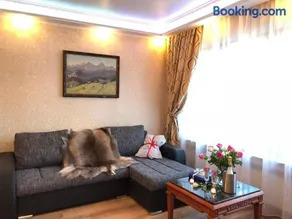 Golden GaPa Studio Apartment 20 - Image 5