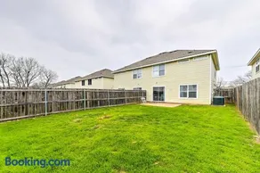Walk to Baylor University: Waco Townhome - Image 3