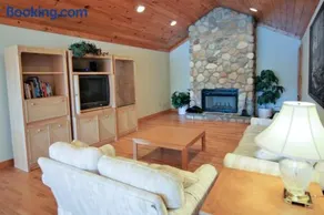 Marina Vista - Image 4