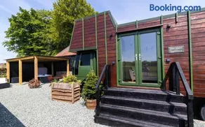 The Shire Luxury Converted Horse Lorry with private hot tub Cyfie Farm - Image 2