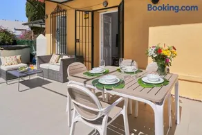 Villa Rosita Suites en Playa de la Malagueta con terraza - Image 3