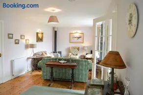 Teal Cottage - Image 3