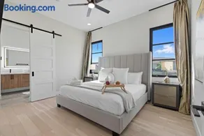 Papago Townhouse-Rooftop Deck-Old Town - Image 4
