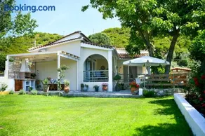 Vague Summer House - Image 1