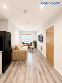 Modern 1 Bedroom Apartment, Prime Location in Liverpool City Centre - Image 5