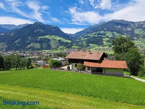 Apartment Wasserfall im Zillertal - Oasis of Peace with Panoramic Terrace, near Fügen - Image 4