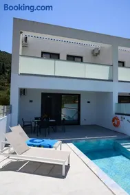 Herodotos Suites - Image 2