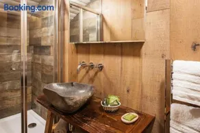 The Treehouse at Salcombe Farm - Image 3