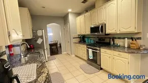 NA - The Park Side Lux Family friendly smart home close to all Dallas Attractions - Image 3