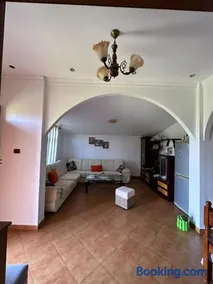 Sibora Guest House Liqeni Ulez - Image 4