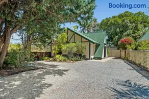 To Marlin & Will - Port Willunga - C21 SouthCoast Holidays - Image 1