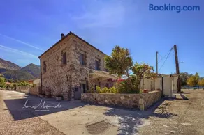Ianos Maisonette - Image 4