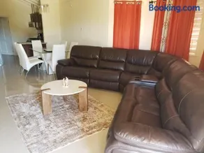 Chateau Bellview - Image 3