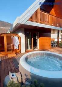 Lux Chalet - Sauna and Hot Tub - Image 1