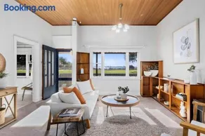Swan View - Image 4