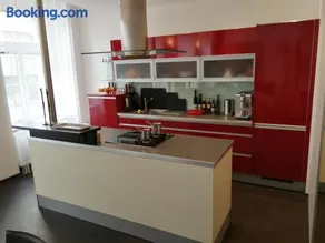 Grand Vienna City Center Apartment - Image 2