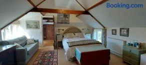 Beatrix Barn - Image 3
