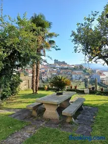 Casa de Piedra con Jardin y Piscina - Image 1