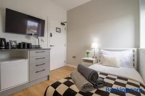 Alexandra Apartment - Single Room #1 - Image 1