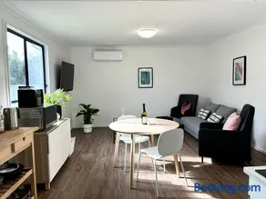 Bowerbird Cottage - Image 1