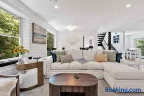 New Woodland Escape Walk To Beach and Bike Path 6 Sleeping Areas Kids Play Room Bird Watching Tower Garage Spacious Living Children's Amenities Covered 3rd Floor Patio Enjoy Wildlife - Image 3