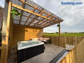 Loughbracken Lodge - Image 2