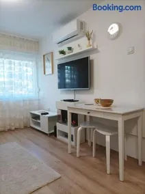 Fenix studio apartment, Zagreb - Image 2