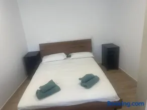 Robledo de Chavela, apartamento con cama doble y sofá cama doble en el centro de Robledo de Chavela - Image 4