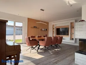 LUXUS - 240m2-Sauna-Kamin-4 Schlafzimmer-2 Bäder - Image 1