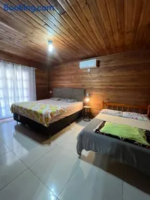Quarto em casa familiar - Image 2